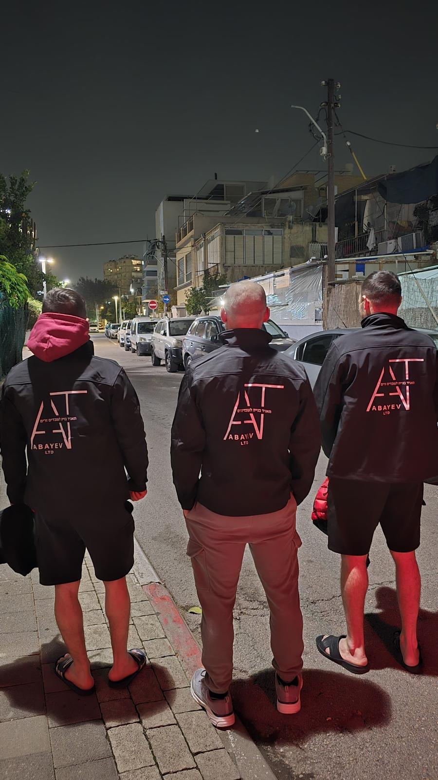 צוות אבייב בלילה